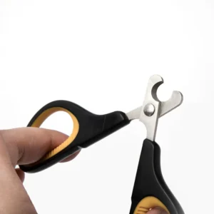 Safety guard feature on stainless steel cat nail clippers for safe trimming