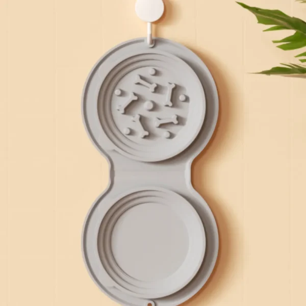 10001 Durable non-toxic silicone material close-up of foldable pet bowl