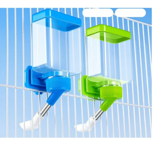 10004 Parakeet using leak-proof bird drinker in cage