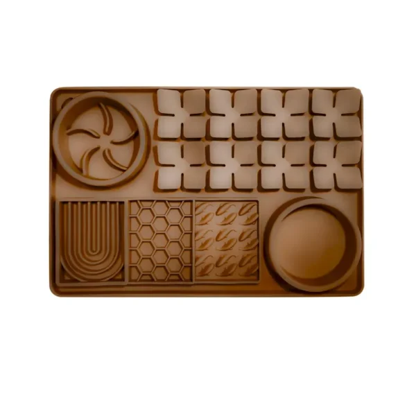 f626870284edaeebb6ec19c6381a4388 Brown chocolate color silicone lick mat for dogs, wholesale pet supply