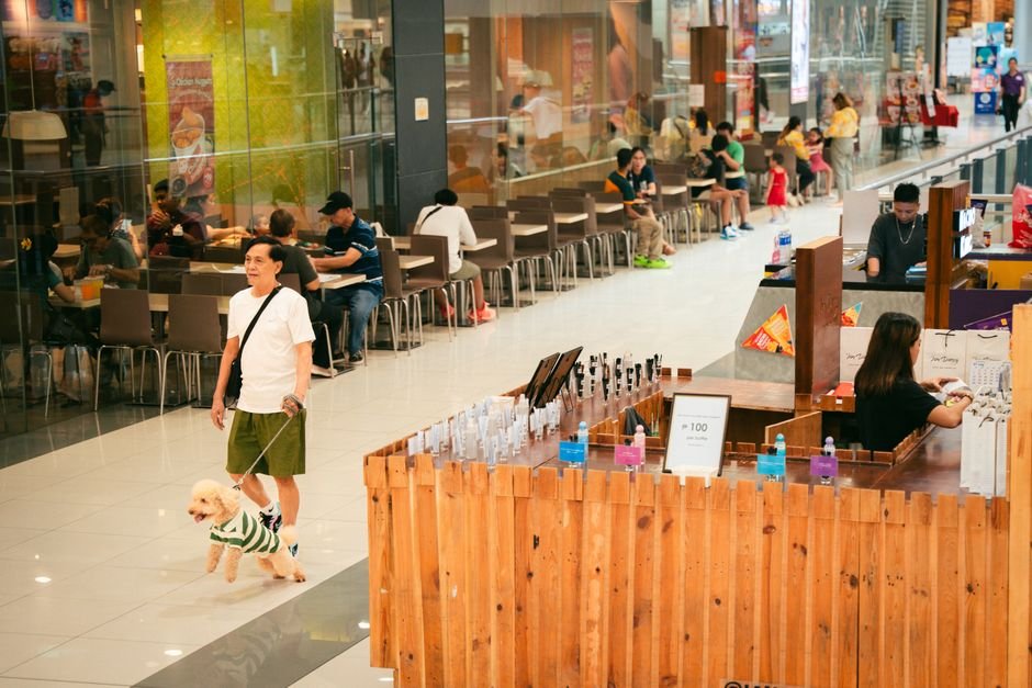 Building Customer Loyalty in a Local Pet Store