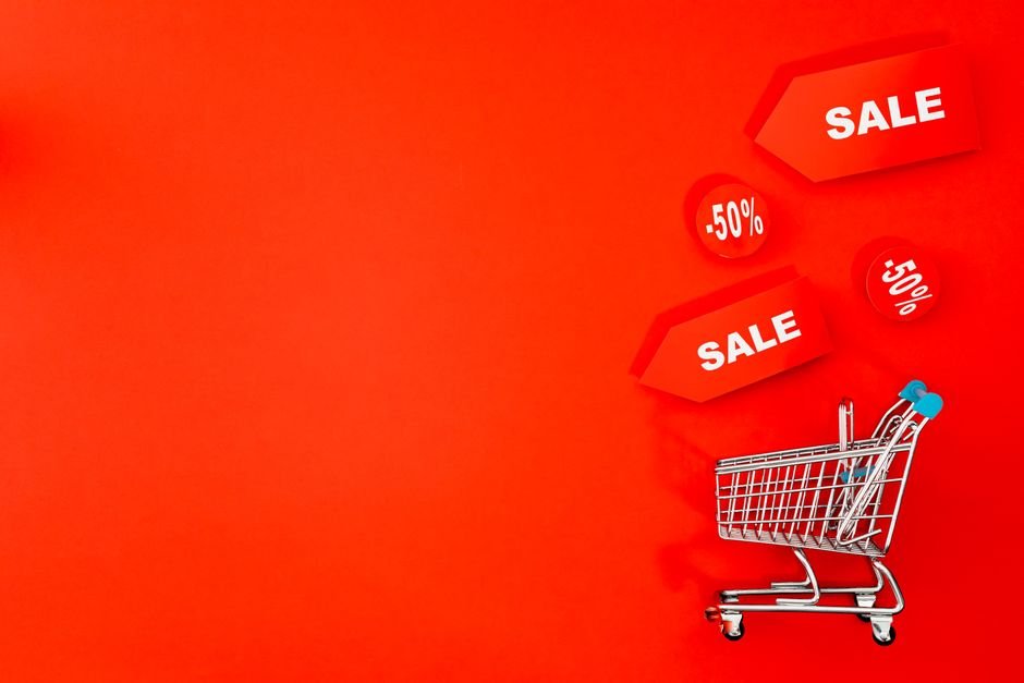 Best-Selling Pet Categories This Season (and How to Ride the Wave)