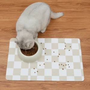cfwwm0291709-05.webp Waterproof Checkerboard Pet Feeding Mat for Dogs and Cats – product view 5