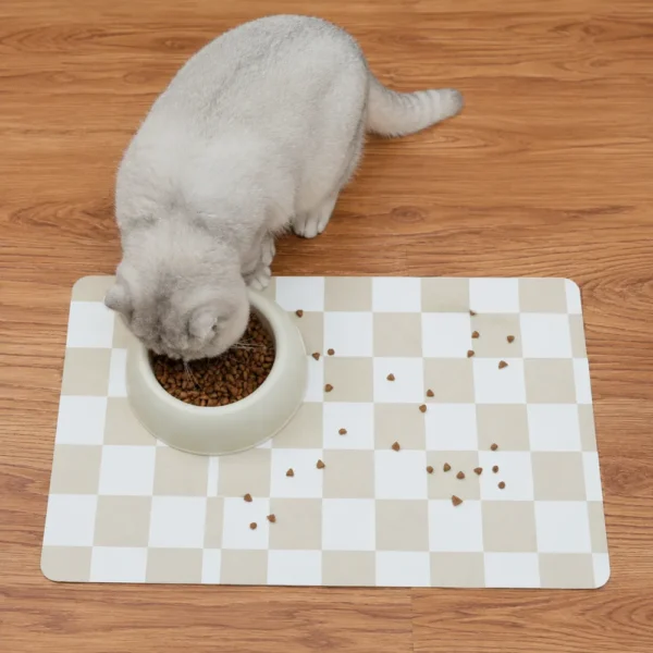cfwwm0291709-05.webp Waterproof Checkerboard Pet Feeding Mat for Dogs and Cats – product view 5