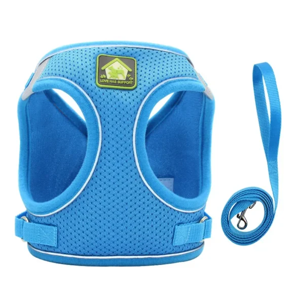 dchwm0034674-01.webp Reflective Breathable Pet Harness Leash Set with Adjustable Chest Strap