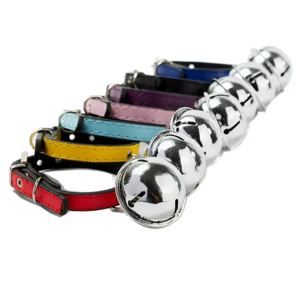 dchwm0158344-05.webp Adjustable Metal Buckle Durable PU Leather Pet Collar with Bell – product view 5