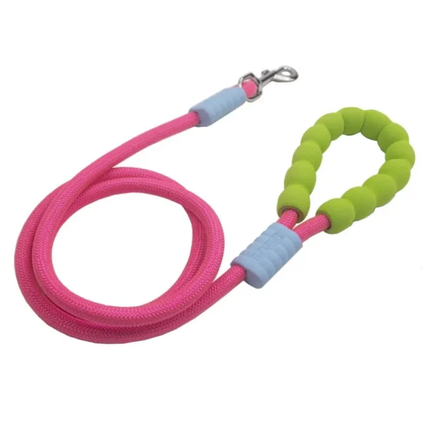 dchwm0261096-01.webp Comfort Handle Dog Leash for Small and Medium Dogs