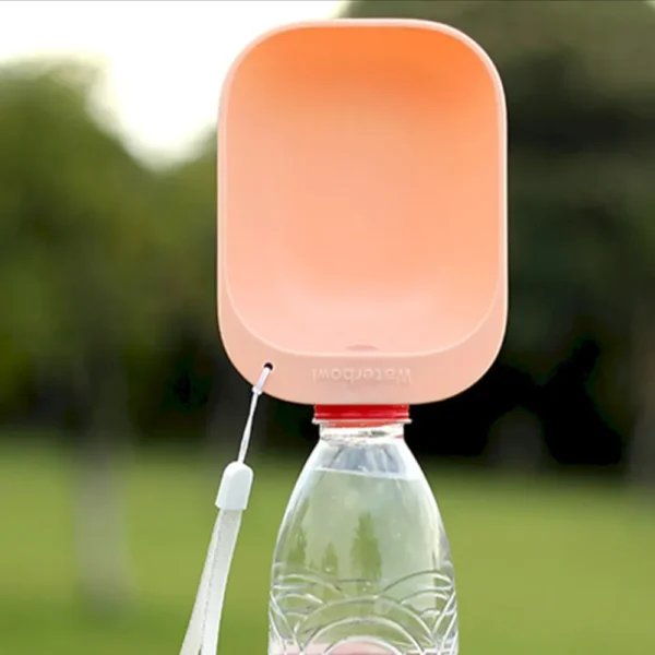 dfwwm0036949-04.webp Travel Easy Clean Protable Pet Dog Water Bottle Attachment – product view 4