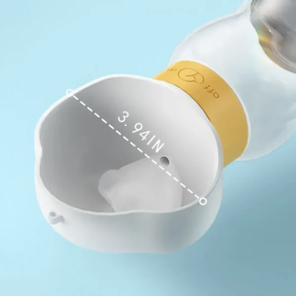 dfwwm0037574-04.webp Cute Cloud Portable Pet Food Storage Dog Travel Water Bottle – product view 4