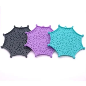 Silicone Slow-Feeding Mat Dog Licking Mat Pet Licking Plate – product view 3
