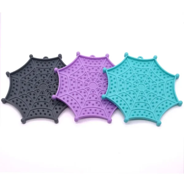 dfwwm0119961-03.webp Silicone Slow-Feeding Mat Dog Licking Mat Pet Licking Plate – product view 3