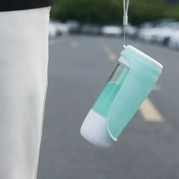 dfwwm0128530-03.webp Foldable and Portable Pet Travel Cup for Outdoor Use – product view 3