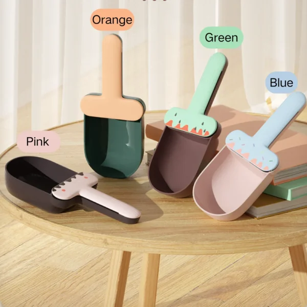 dfwwm0128990-03.webp Compact Design Pet Food Scoop with Hidden Can Spoon – product view 3