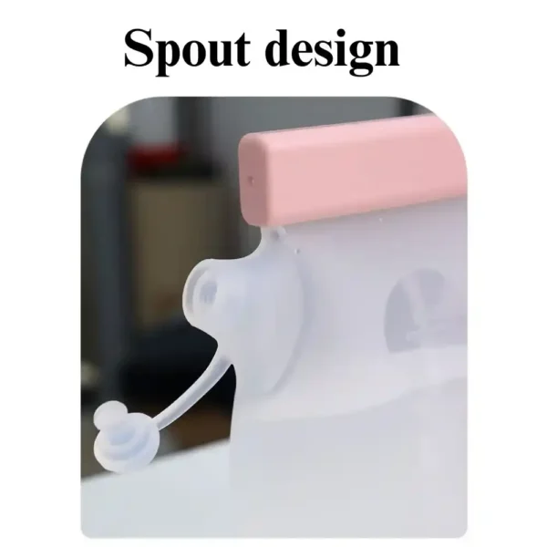 dfwwm0137528-07.webp Portable Silicone Water Bag for Dogs Pet Water Dispenser for Outdoor Use – product view 7