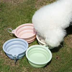 dfwwm0146603-05.webp Collapsible TPE Dog Travel Bowl with Carabiner – product view 5