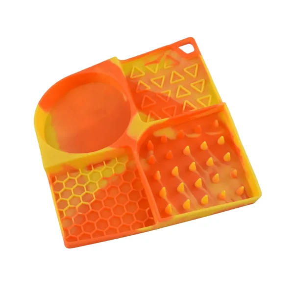dfwwm0153892-05.webp Colorful Slow Feed Design Silicone Pet Lick Mat with Suction Base – product view 5