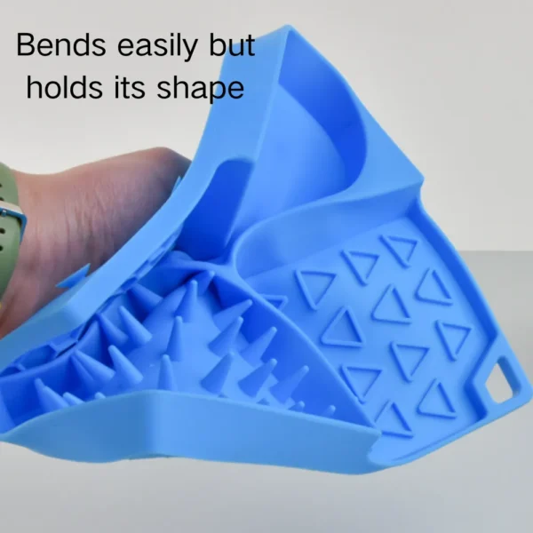 dfwwm0153908-03.webp Non-Slip Slow Feed Design Silicone Pet Lick Mat with Suction Base – product view 3