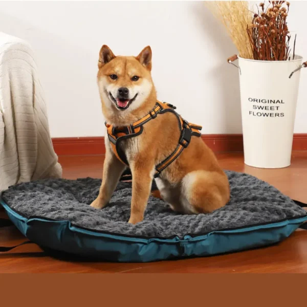 jfp-tr-00014-g06.webp Zipper Closure Portable Foldable Outdoor Pet Bed Mat Handheld Dog and Cat Bed view 7