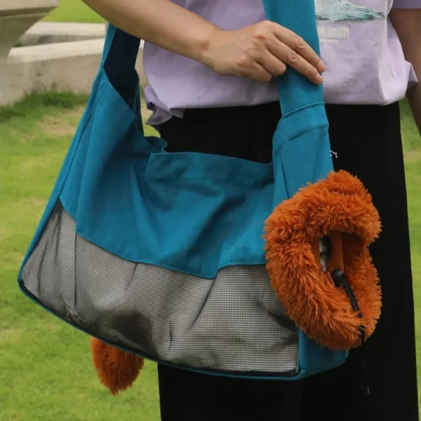 jfp-tr-00021-g04.webp Cute Lion 3 Colors Design Pet Outdoor Bag view 5