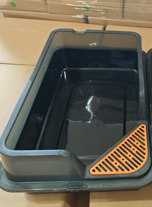Angled Opening Semi-Enclosed Cat Litter Cat Box