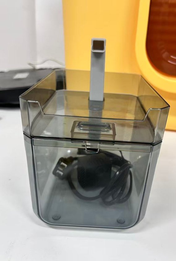 Faucet Style Water Pet Dispenser 12×17.5 cm